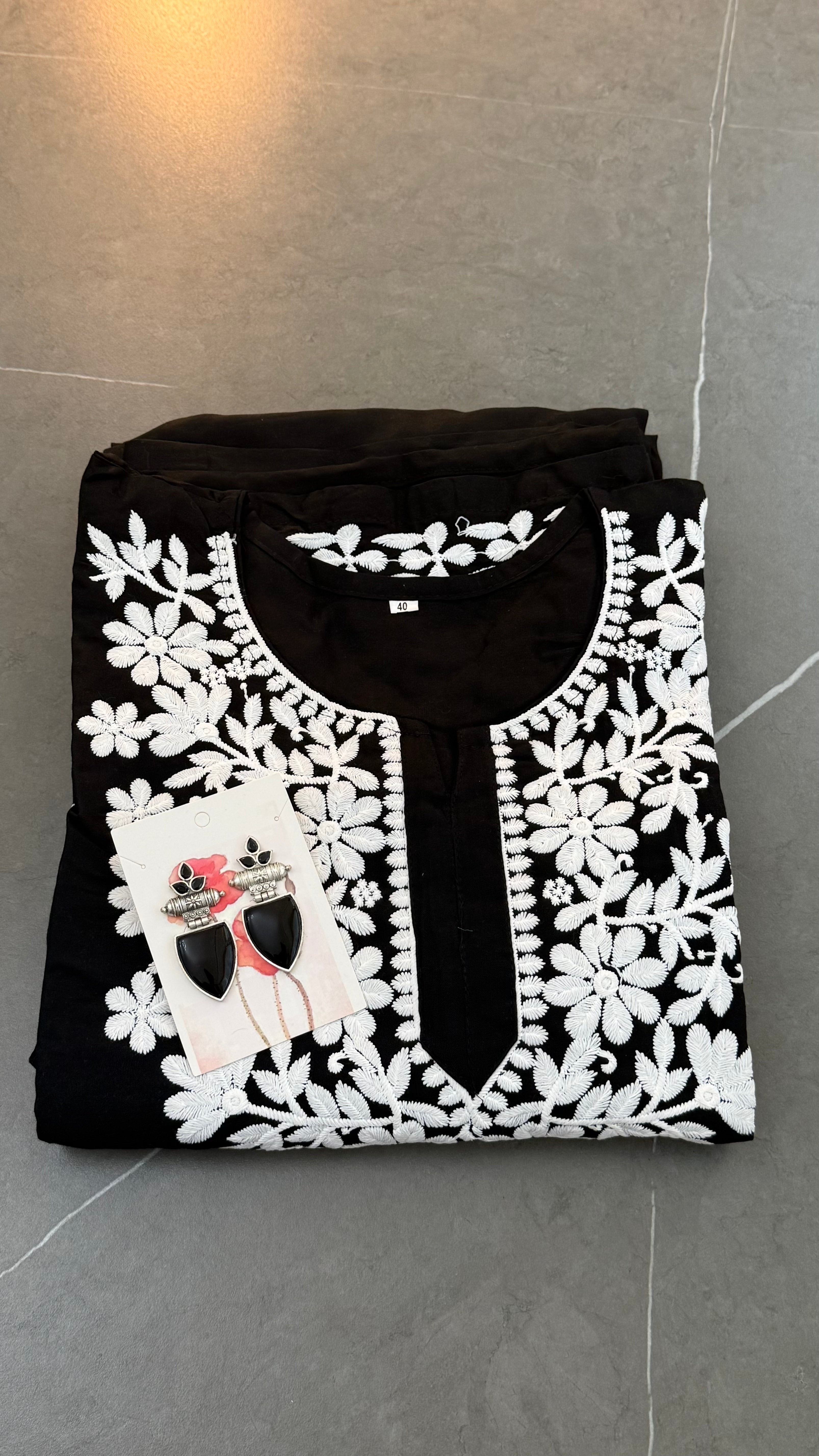 Chickenkari Kuthi & Palazzo pant