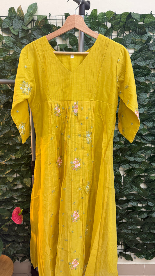 Mulchanderi Kurti